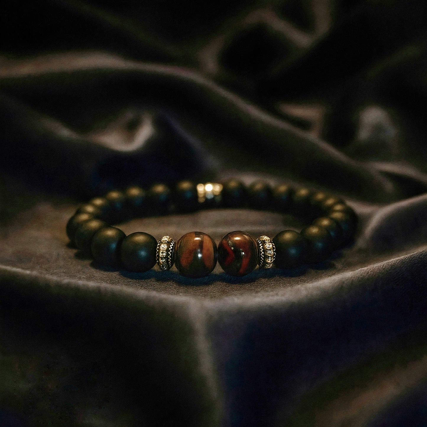 Black Onyx - Red Tiger eye حجر اونكس اسود و عين النمر الاحمر