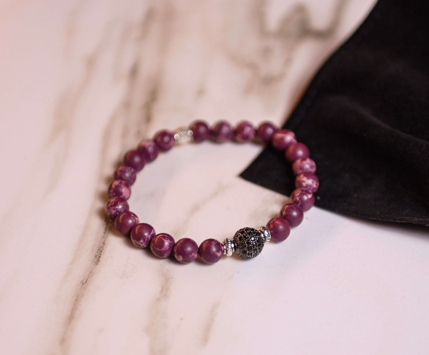 Purple Jasper & Black Zircon (حجر اليشب البنفسجي و زيركون اسود)